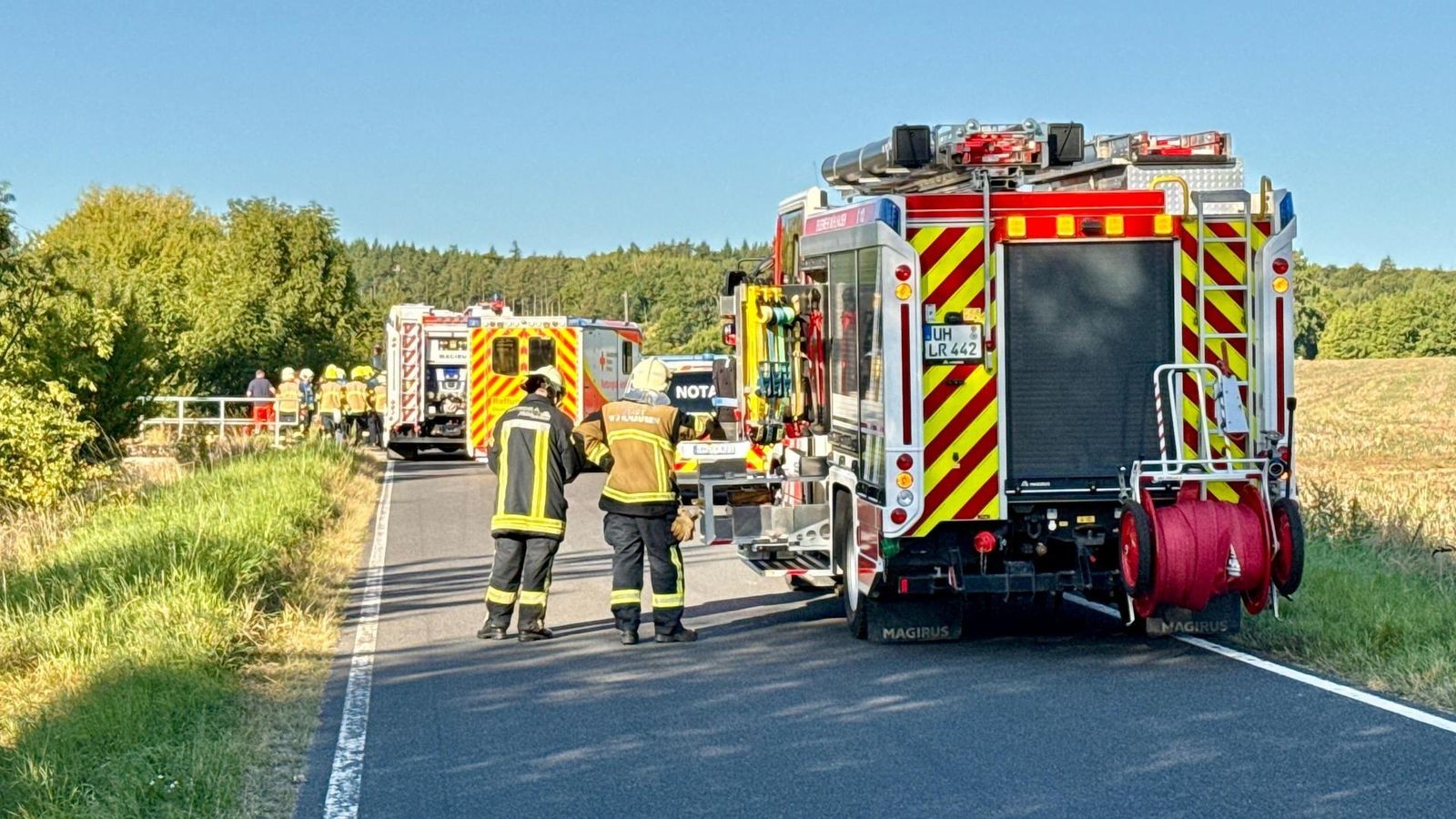 Schwerer-Verkehrsunfall-bei-M-hlhausen-Stra-e-f-r-Stunden-voll-gesperrt