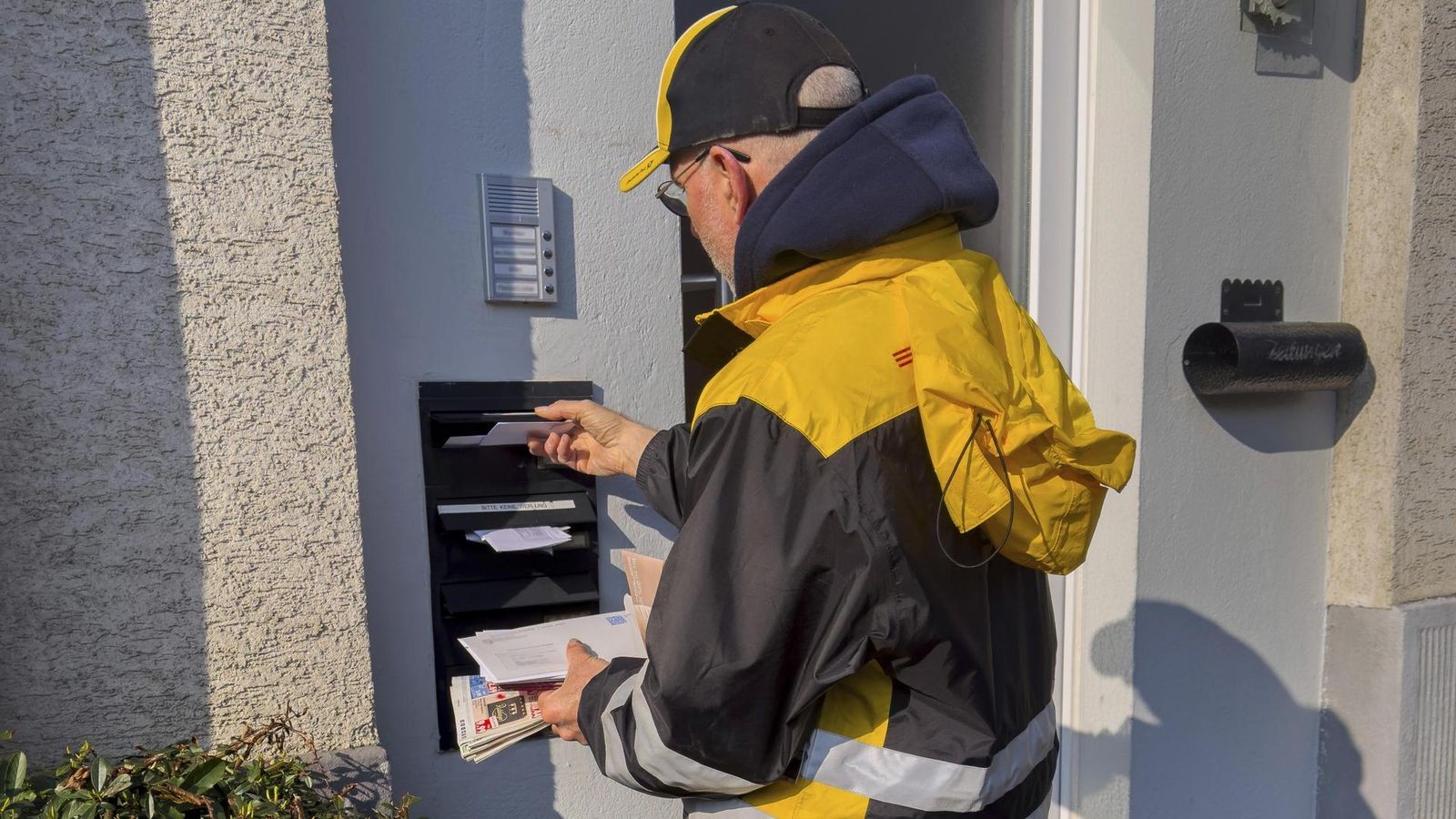 Schlechter-Service-Netzagentur-droht-Post-mit-Strafzahlungen