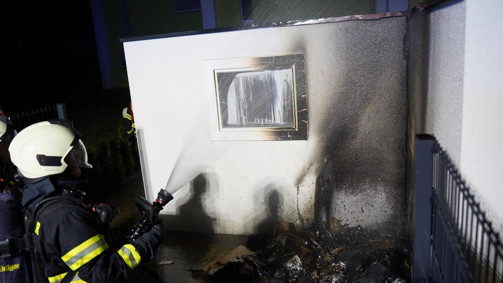 18-Volt-Akku-explodiert-25-000-Euro-Schaden-bei-Garagenbrand