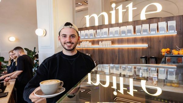 Neues Frühstückscafé in Kult-Disco – hier stehen Kunden Schlange