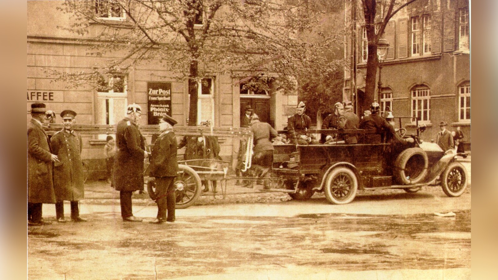 Kneipenkultur-Bilder-erinnern-an-historische-Gastst-tten