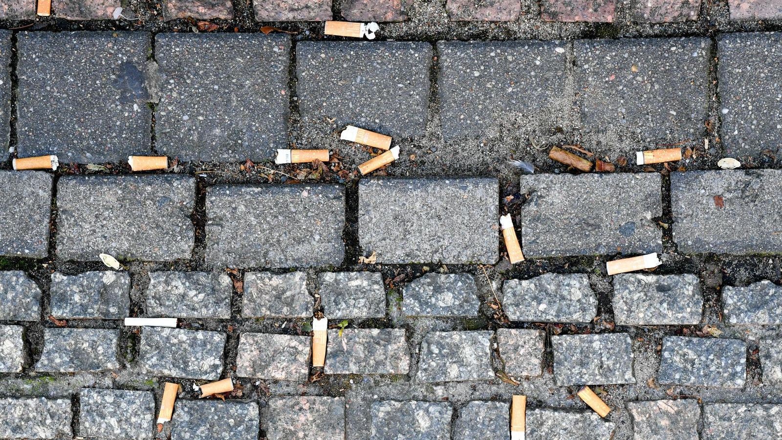 Studie-zeigt-verbl-ffende-Eigenschaft-Zigarettenstummel-als-Stromspeicher-