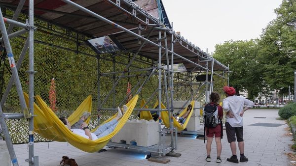Kostenloses Open-Air-Kino in Hängematten mitten in Hamburg