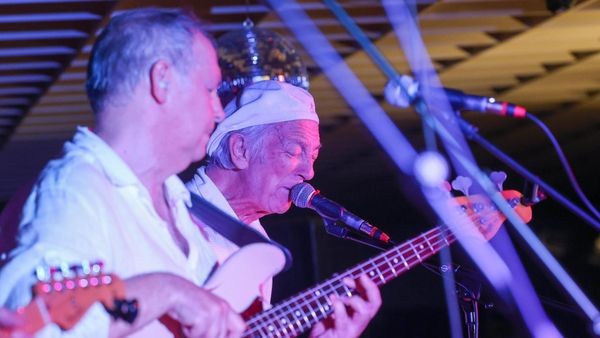The Rubettes im Logo: Bei „Sugar Baby Love“ hilft das Publikum