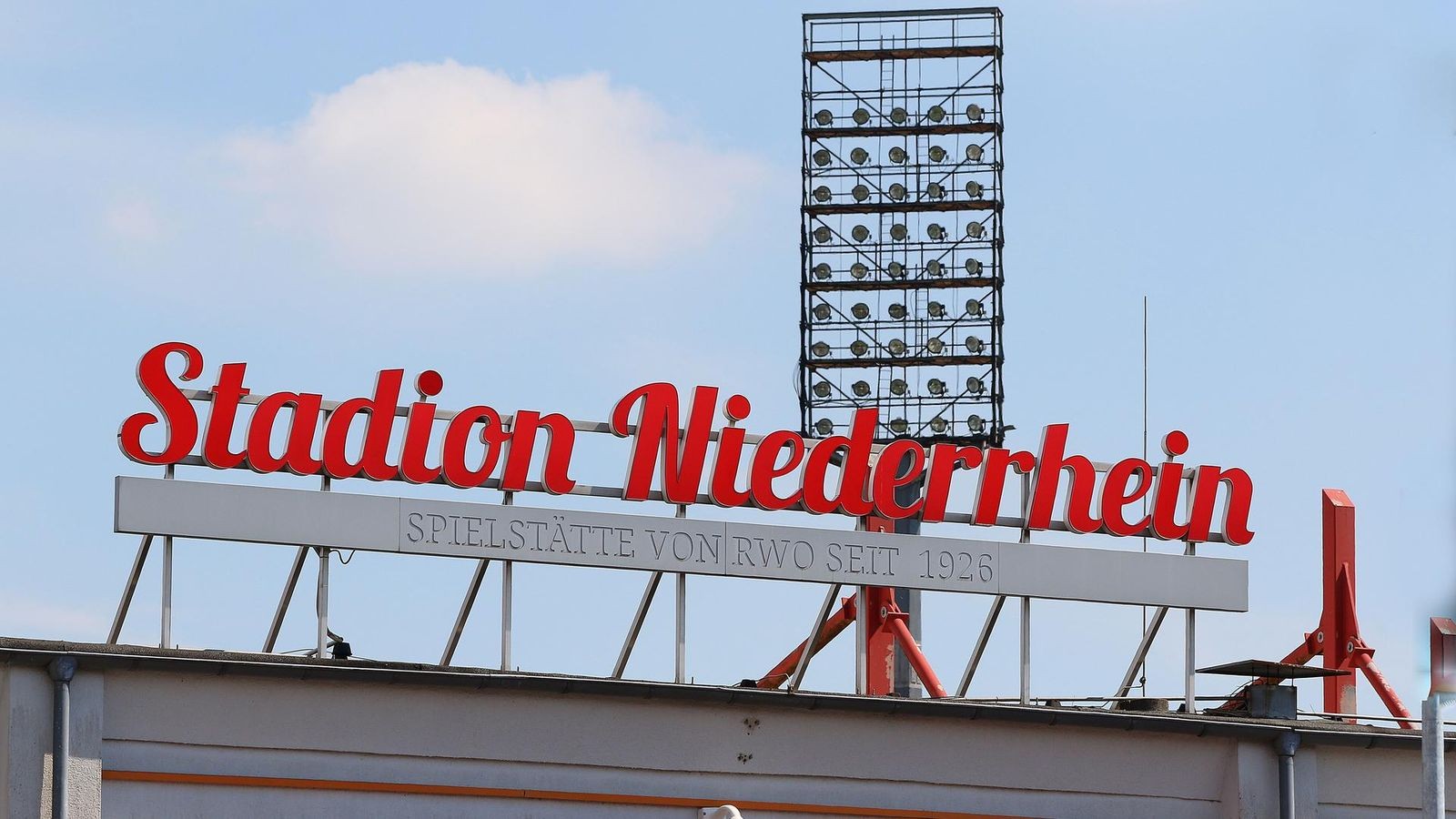 Ab-Mittwoch-Stadion-Niederrhein-erh-lt-eigene-Haltestelle