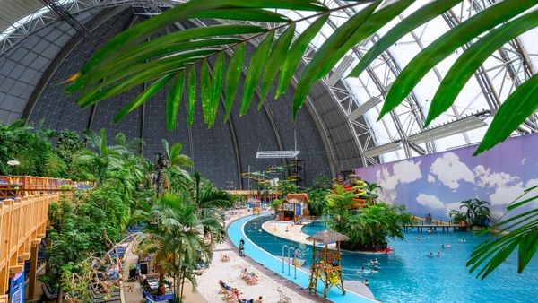 V Tropical Islands po močnem poku evakuirali več sob, posredovala gasilska brigada