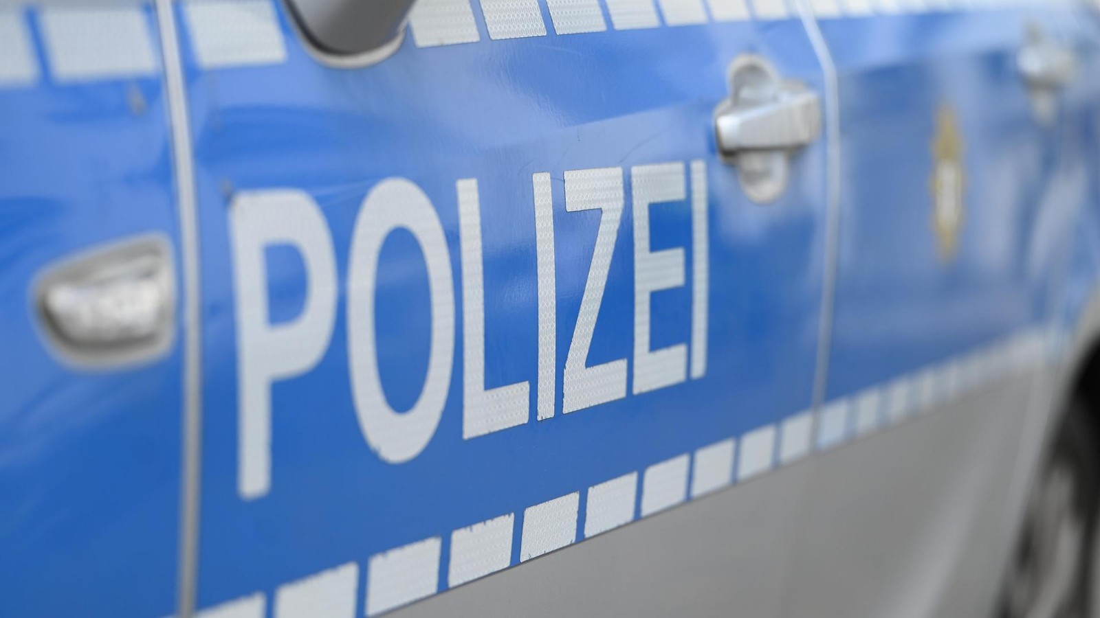 Raub-berfall-mit-Waffe-auf-Discounter-in-Bochum-Polizei-sucht-Zeugen