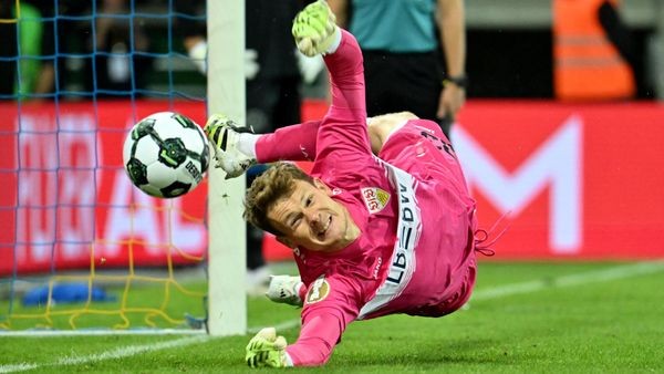 Irrer Pokal-Thriller! Stuttgart kämpft sich in Braunschweig weiter