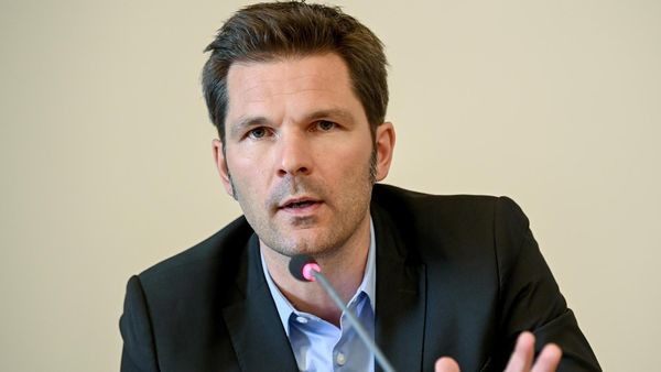 Neuer Spitzenkandidat: Berliner SPD-Führung nominiert Steffen Krach