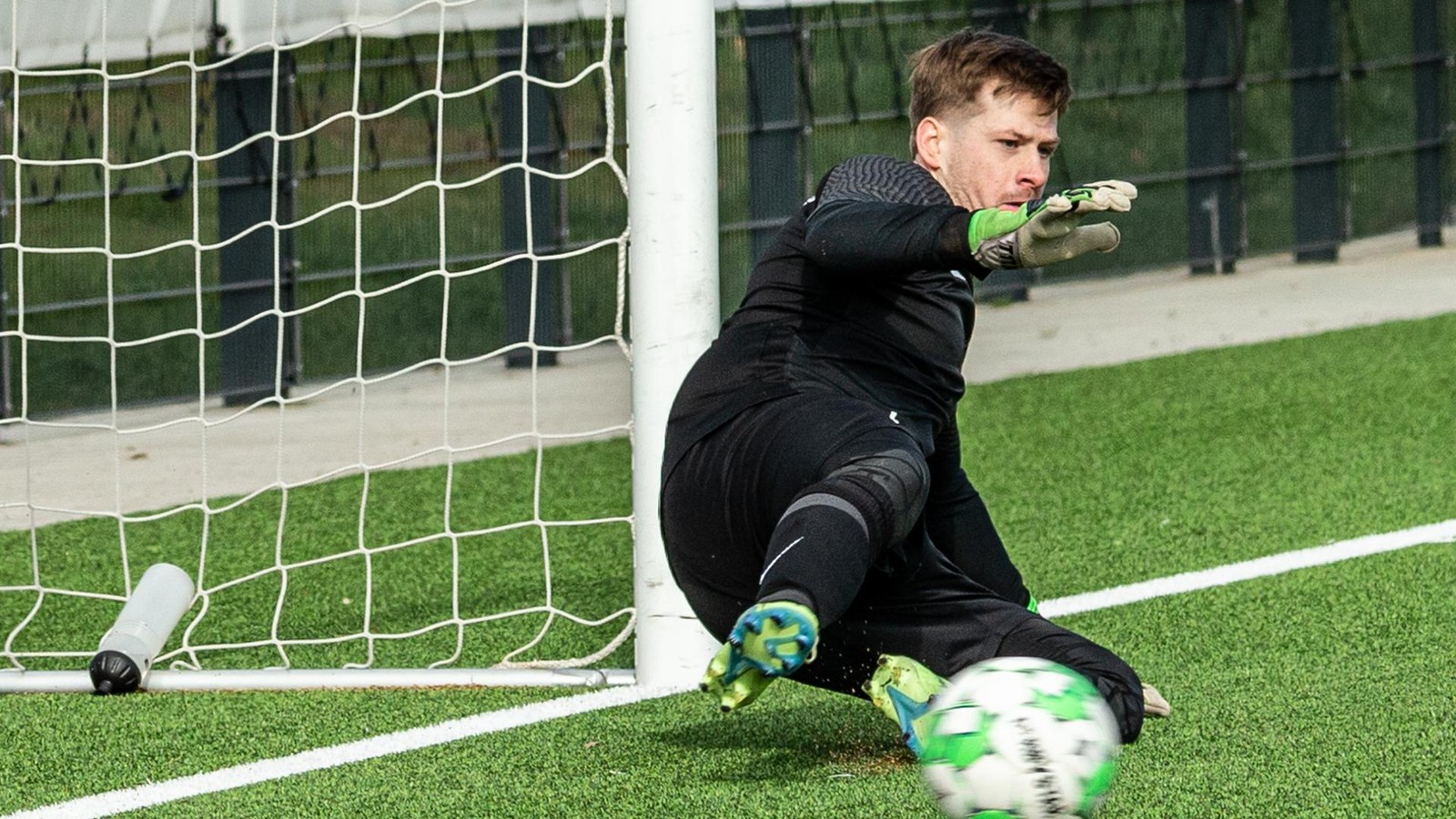 FC-Neukirchen-Vluyn-gegen-VfL-Repelen-Zehn-Minuten-Duell-der-Bezirksliga