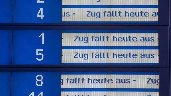 Unwetter spült Schlamm auf Gleise – Zugausfälle im Südharz