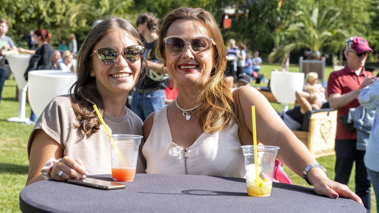 Designmarkt-und-Musik-Fotos-von-den-Parkvibes-im-Grugapark