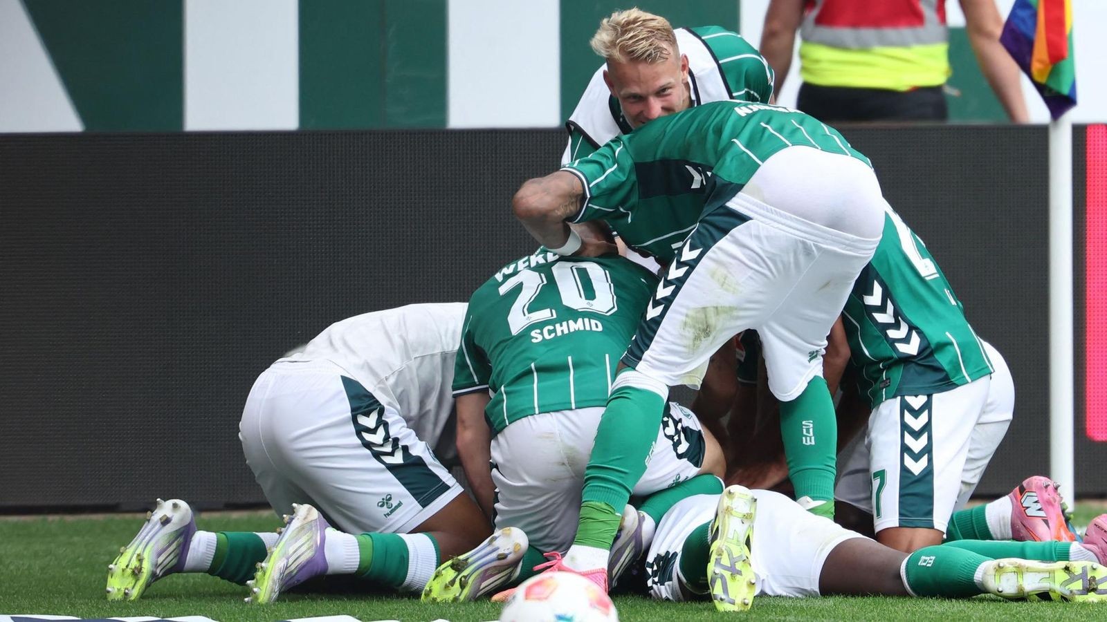 Wahnsinn-in-Bremen-Eintracht-Frankfurt-holt-zweiten-Sieg