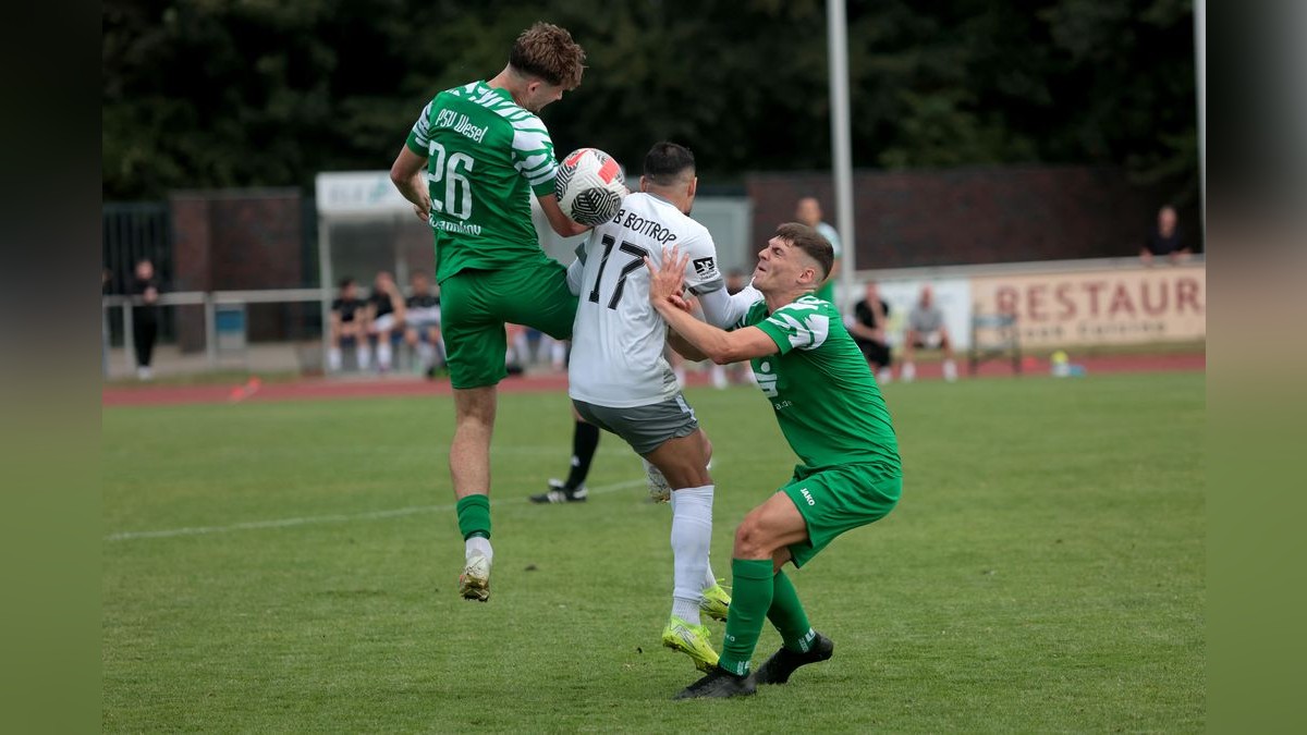 VfB Bottrop gegen PSV Wesel-Lackhausen