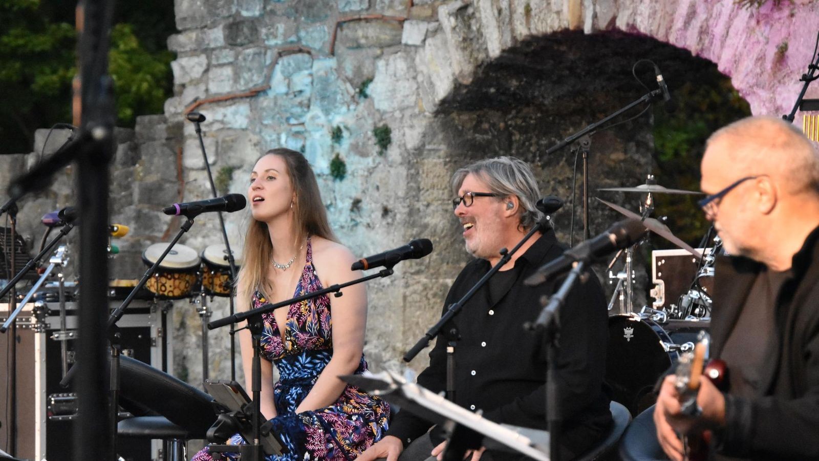 Von-Rock-bis-Romantik-Eine-musikalische-Reise-vor-der-Arnst-dter-Neideck-Ruine