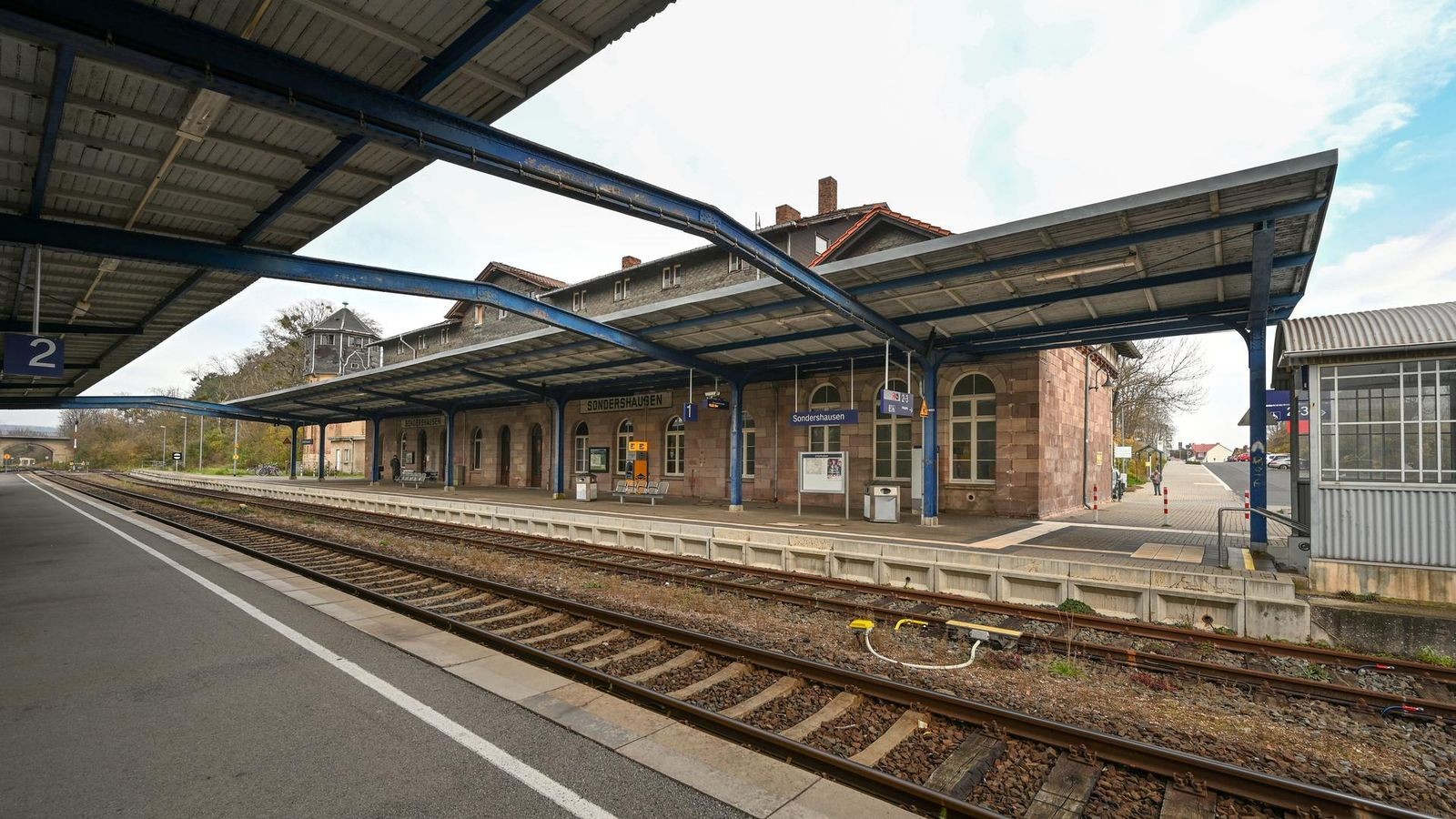 Verst-rend-Frauen-erz-hlen-was-ihnen-am-Bahnhof-Sondershausen-und-in-Erfurt-zugesto-en-ist