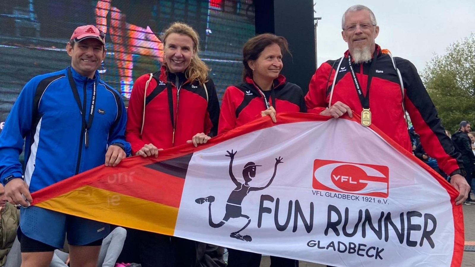 108-tolle-Bilder-Fun-Runner-des-VfL-Gladbeck-feiern-25-J-hriges