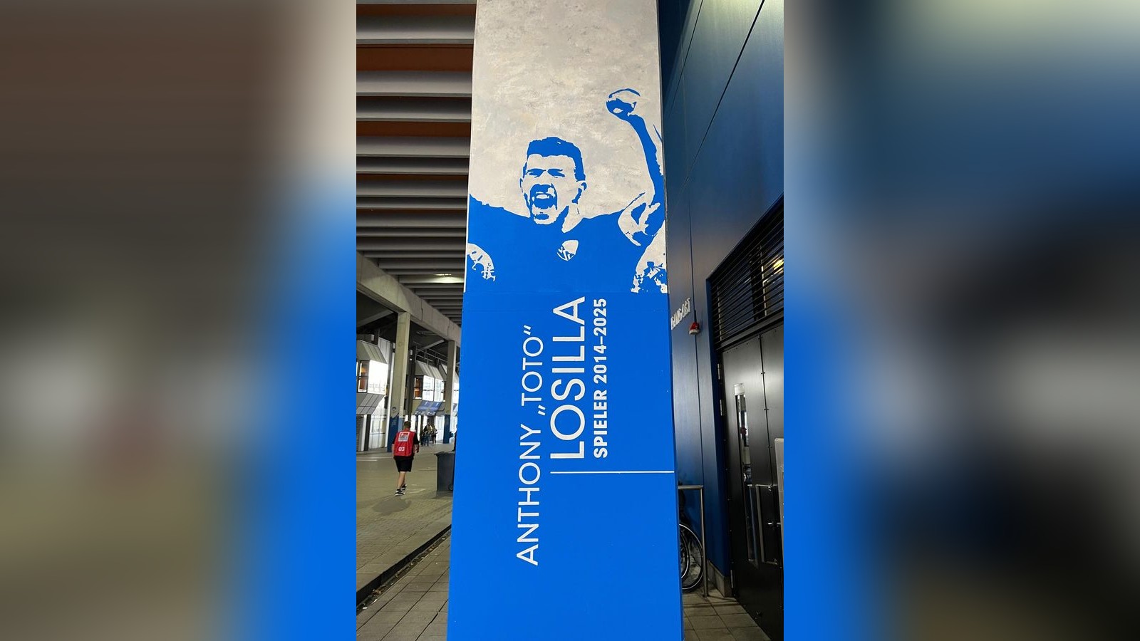 VfL-Bochum-Legendens-ule-f-r-Toto-Losilla-am-Ruhrstadion