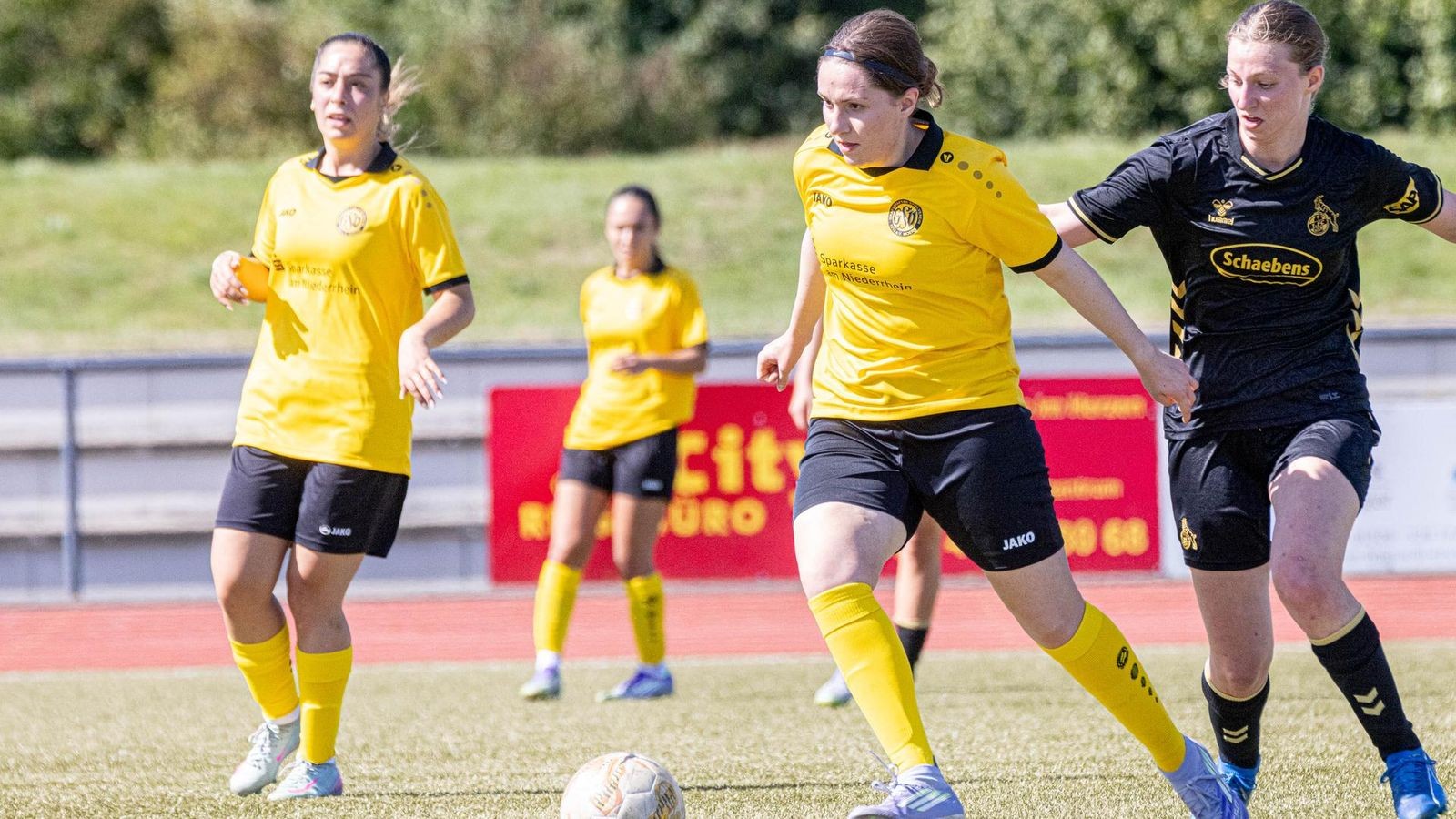 GSV-Moers-verkauft-sich-gegen-den-1-FC-K-ln-beraus-teuer