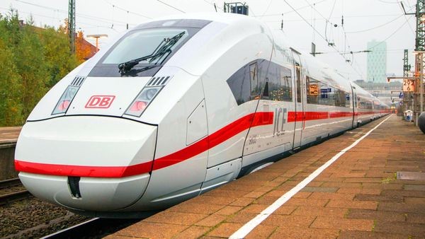 Infotage zur Trasse: Schließt die Bahn bewusst Abgeordnete aus?