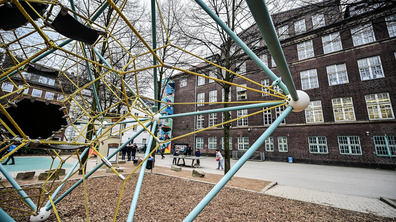 -Wei-er-Jahrgang-in-Oberhausen-Abi-nur-an-einem-Gymnasium