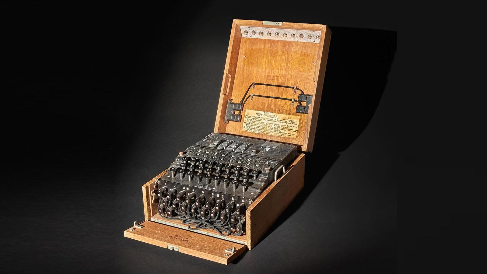 Enigma-ade-Warum-Erfurt-ein-St-ck-Weltgeschichte-ziehen-lassen-muss