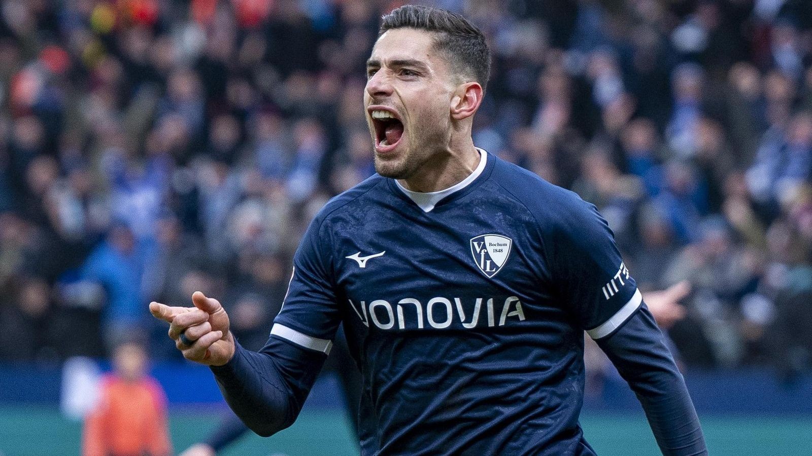 VfL-Bochum-trifft-auf-Hannover-96-Topspiel-in-der-2-Bundesliga-am-Samstag