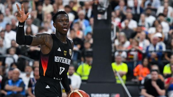 Nemčija v polfinalu EuroBasketa po sporni tekmi s Slovenijo