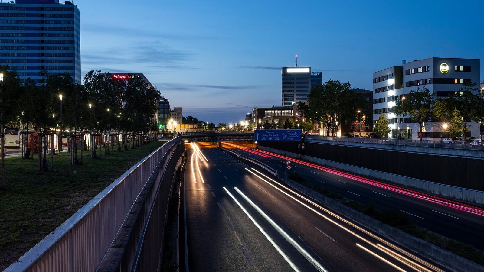 A59-in-Duisburg-Autobahn-wird-in-beide-Richtungen-voll-gesperrt