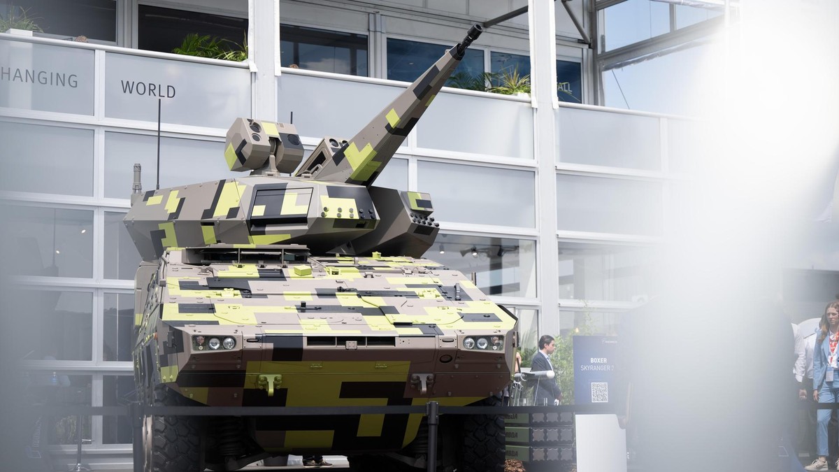 Ein Flugabwehrsystem Boxer Skyranger 30 des Rüstungsunternehmens Rheinmetall.