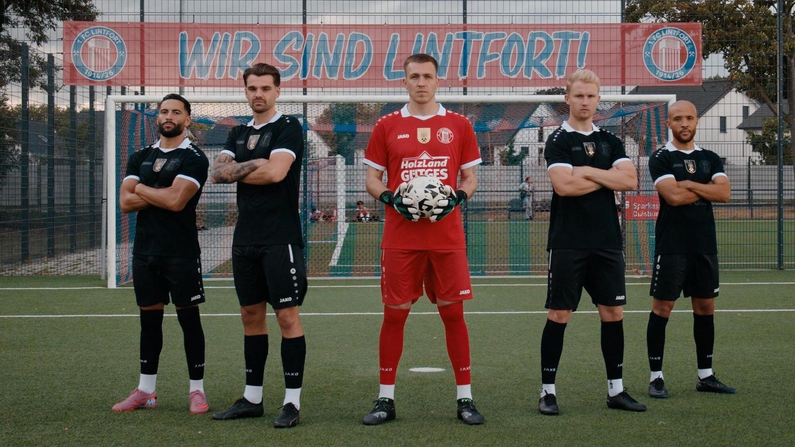 Heimdeb-t-Das-ist-das-Jubil-umstrikot-des-1-FC-Lintfort