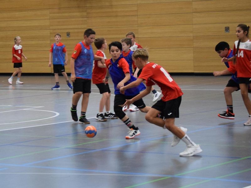 Sukcesy młodzieży HV Artern: zwycięstwo E-Jugend i świetna gra A-Jugend na wyjeździe