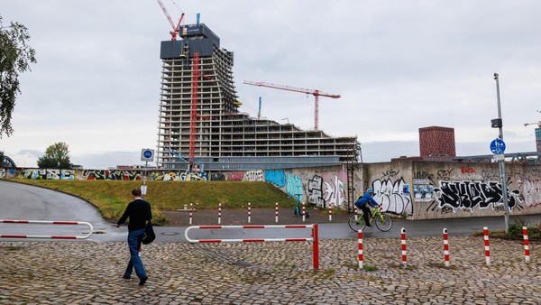 Kurioser Eintrag: Apple macht Elbtower offiziell zur Gedenkstätte