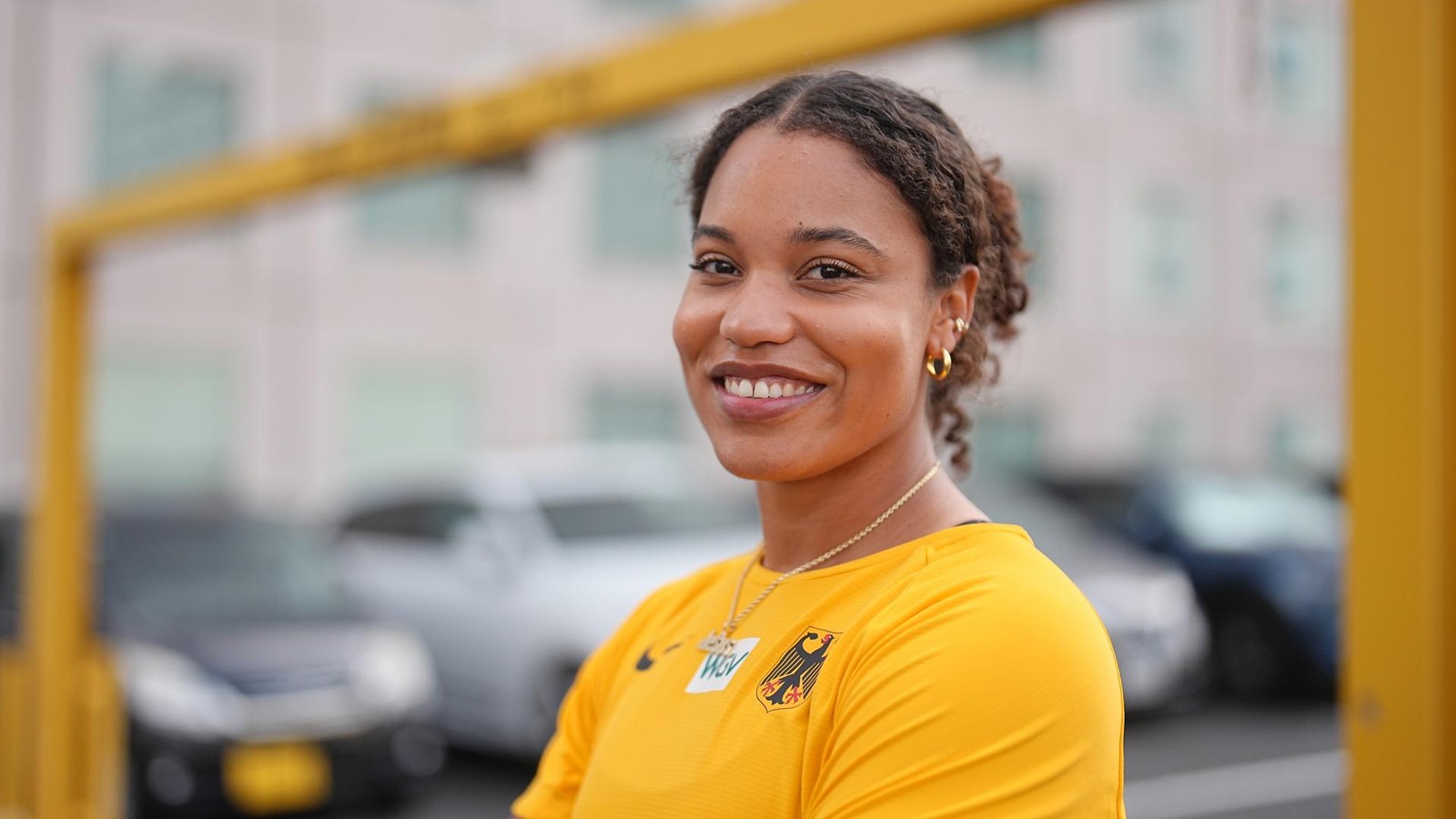 Yemisi-Ogunleye-Mit-g-ttlicher-Superkraft-bei-der-Leichtathletik-WM