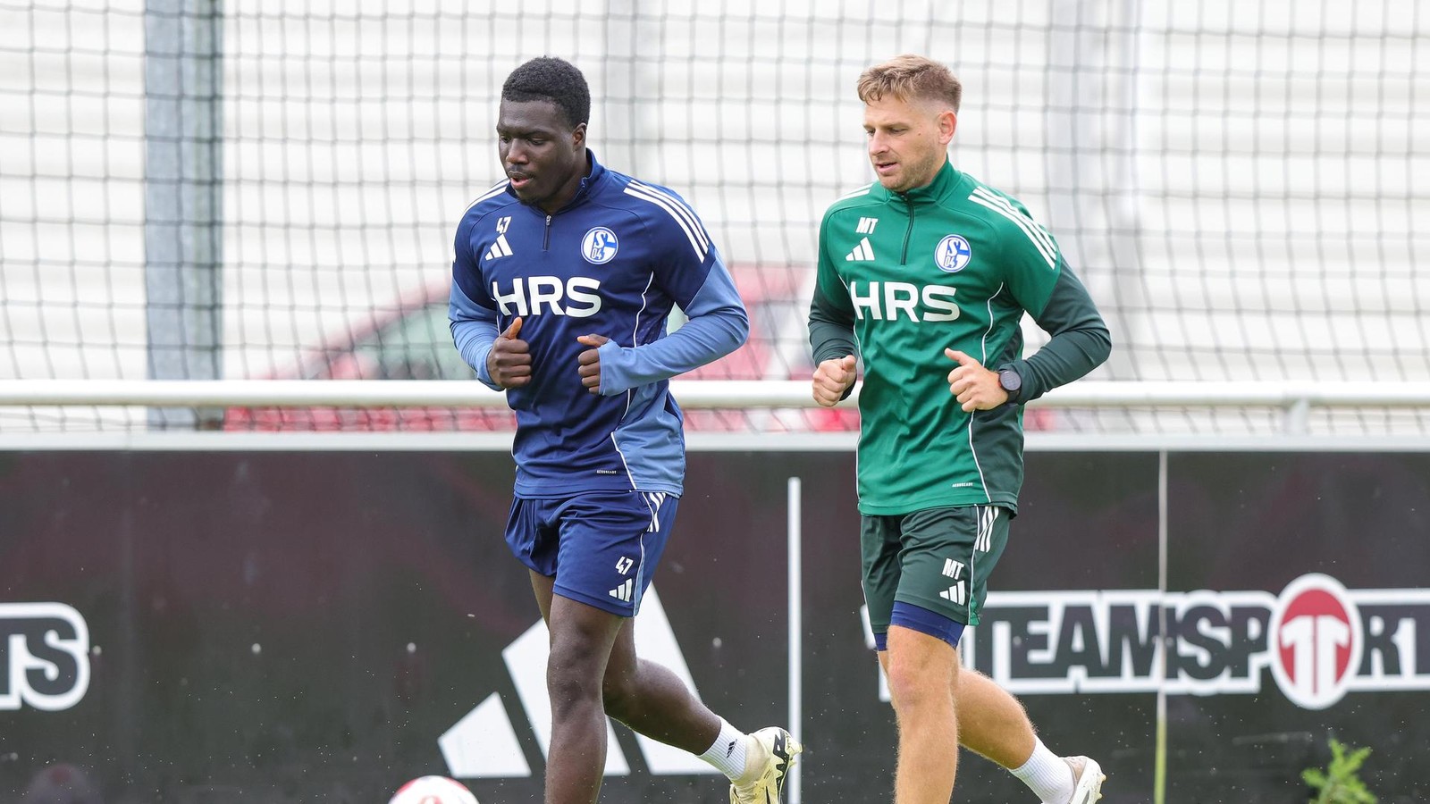 Schalke-Tchibara-wieder-auf-dem-Platz-doch-wann-spielt-er-