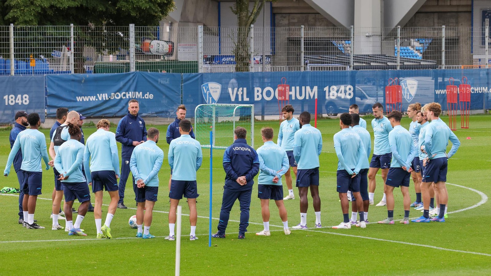 VfL-Bochum-Siebers-erf-llt-Fans-wohl-Wunsch-Fl-gelspiel-im-Fokus