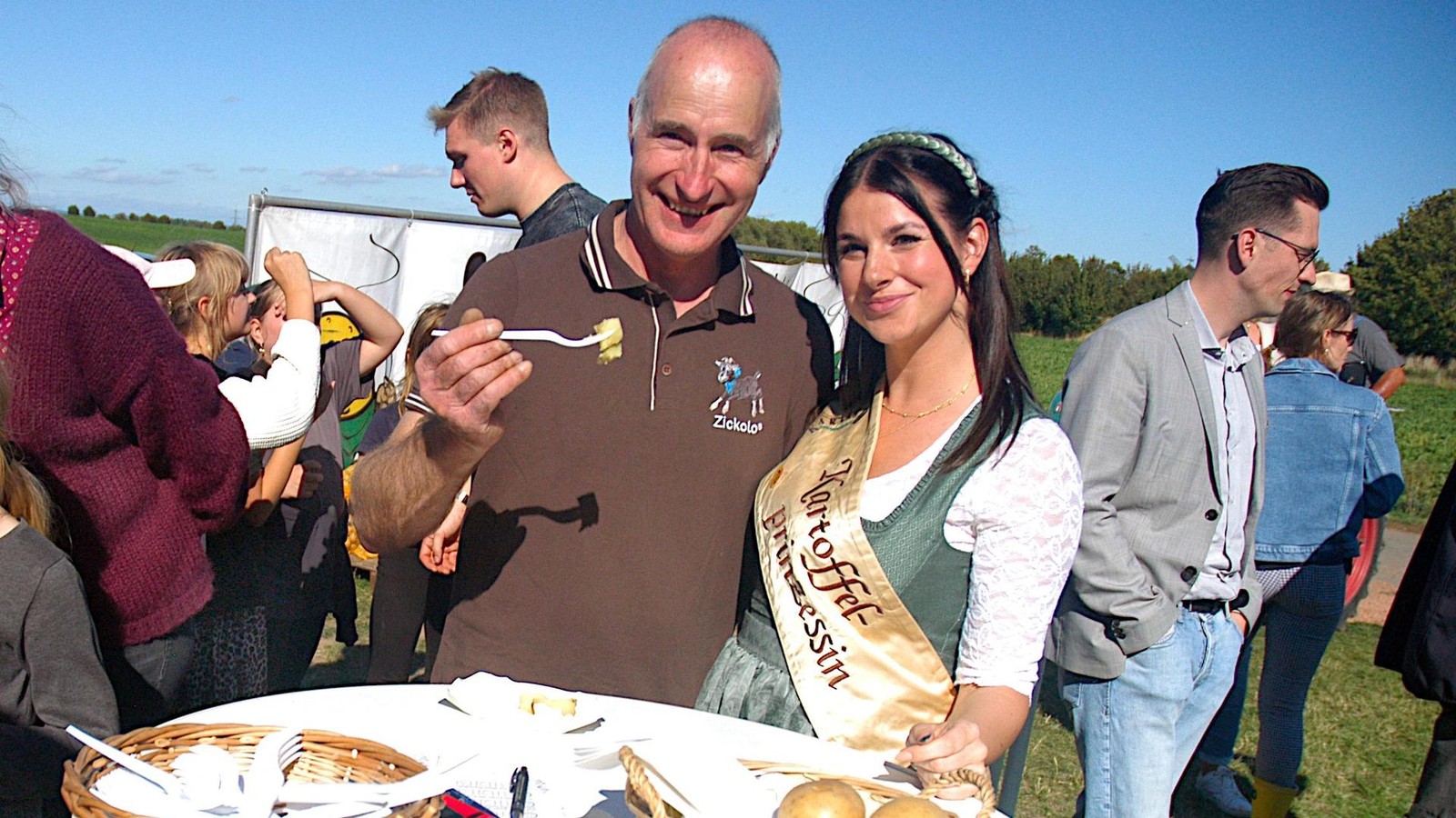 Neue-Prinzessin-im-Weimarer-Land-sorgt-f-r-Glanz-beim-Kartoffel-Spektakel