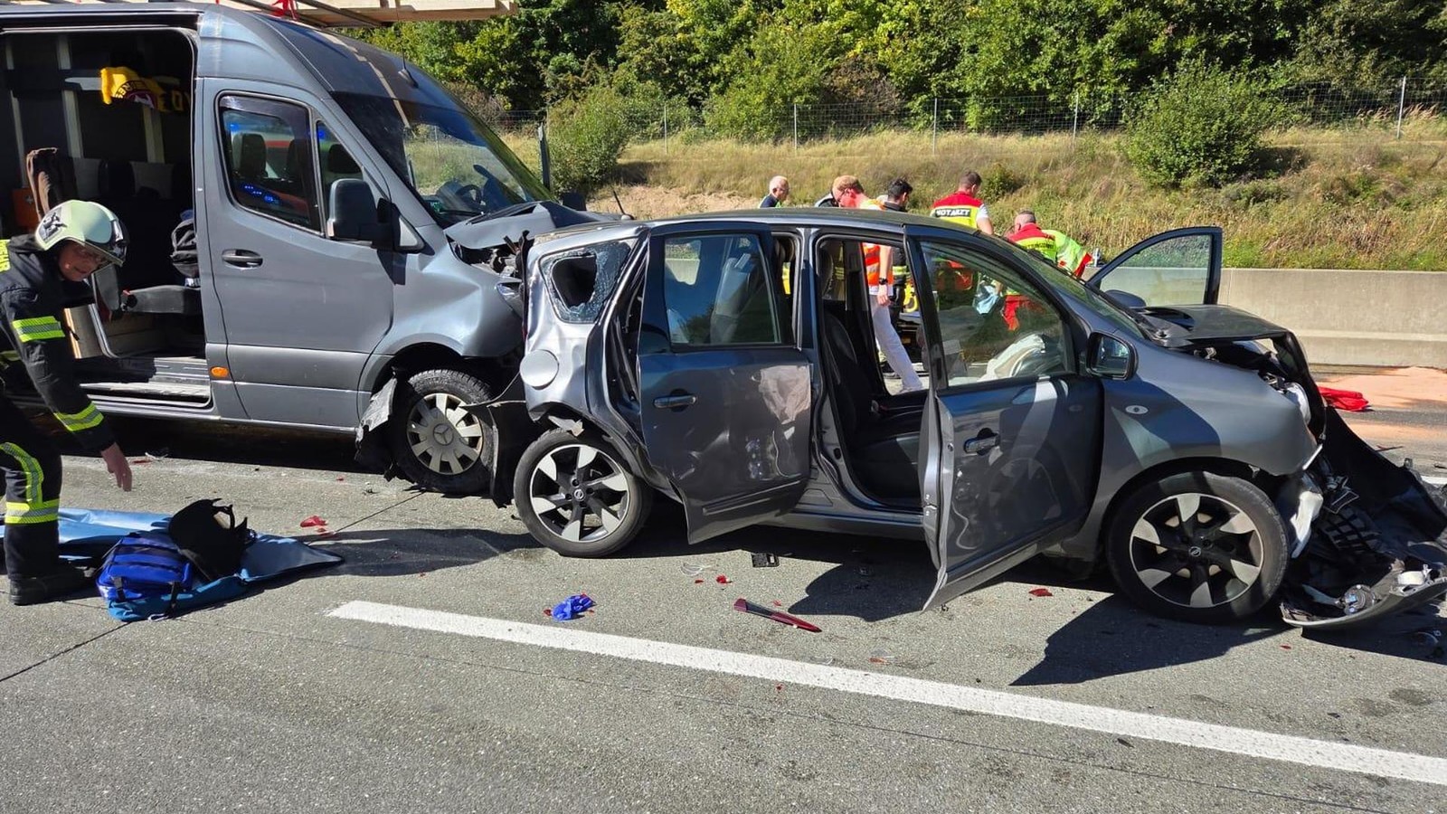 Unfallkette-auf-der-A9-sorgt-f-r-kilometerlangen-Stau