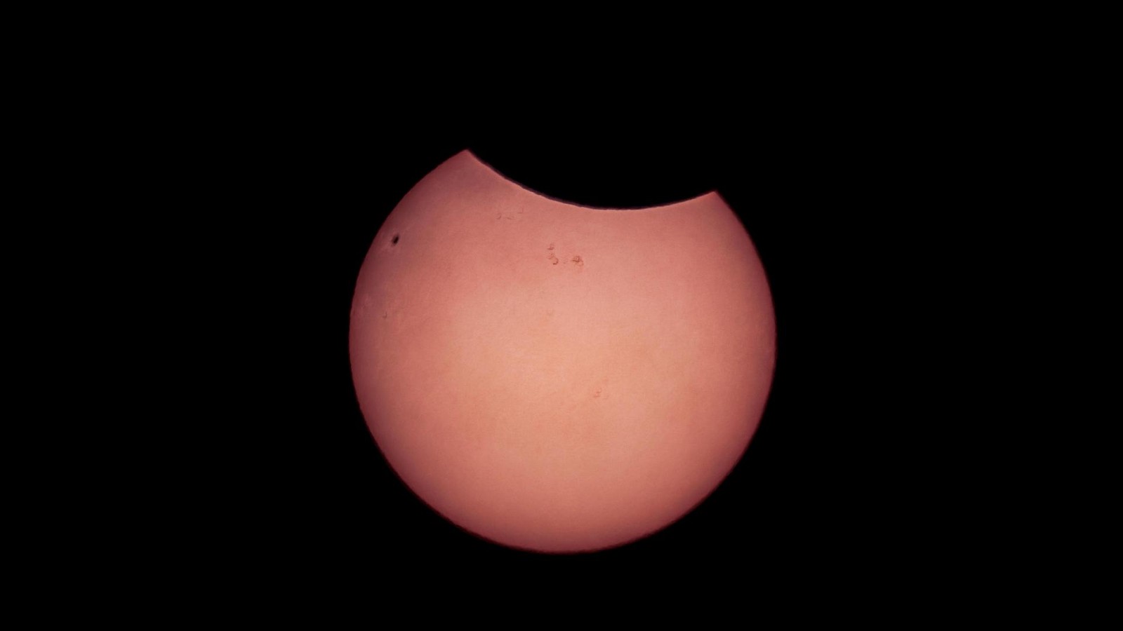 Partielle-Sonnenfinsternis-am-Sonntag-Hier-ist-sie-zu-sehen