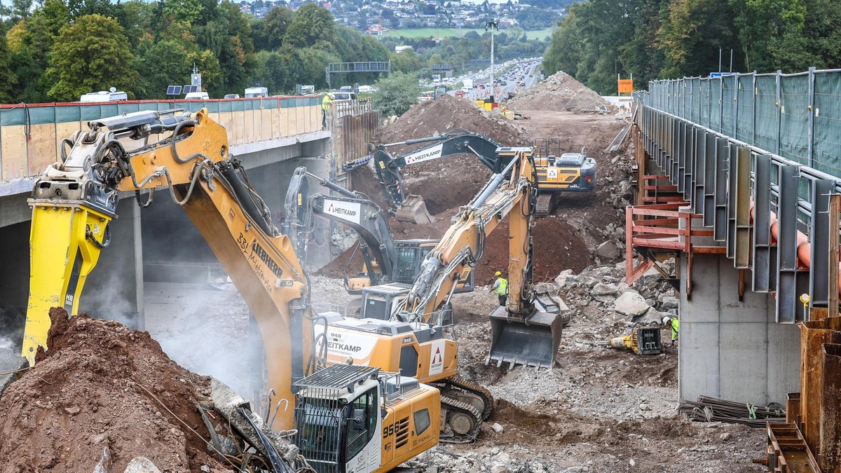 Kreuz Westhofen: Brücke abgerissen – Arbeiten laufen weiter rund um die Uhr 