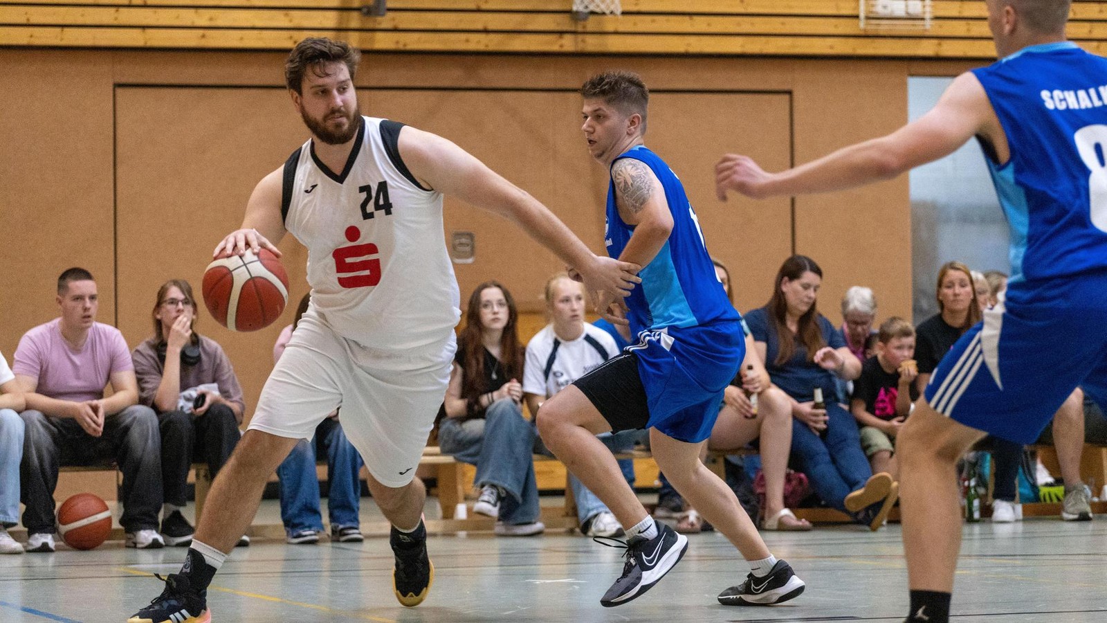 Trainer-mosert-Serie-h-lt-SG-Witten-Baskets-gewinnt-Oberliga-Auftakt