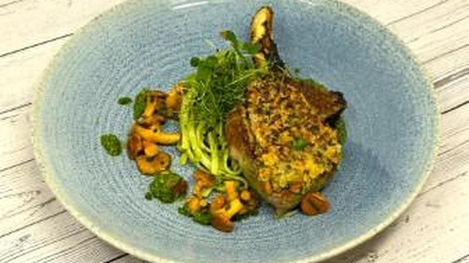 Kotelett-vom-Iberico-Schwein-aus-dem-Le-Faubourg-
