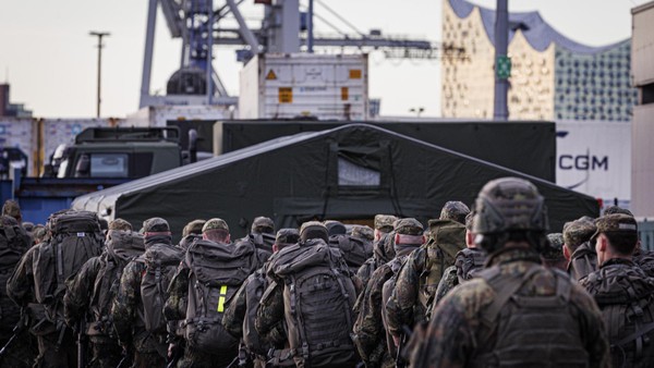 CDU will mehr Geld für militärische Aufgaben des Hamburger Hafens