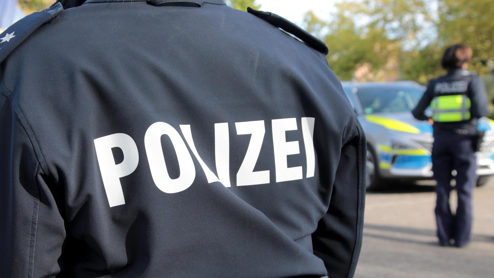 20-J-hriger-in-der-Innenstadt-ausgeraubt-Polizei-sucht-drei-jugendliche-Zeugen