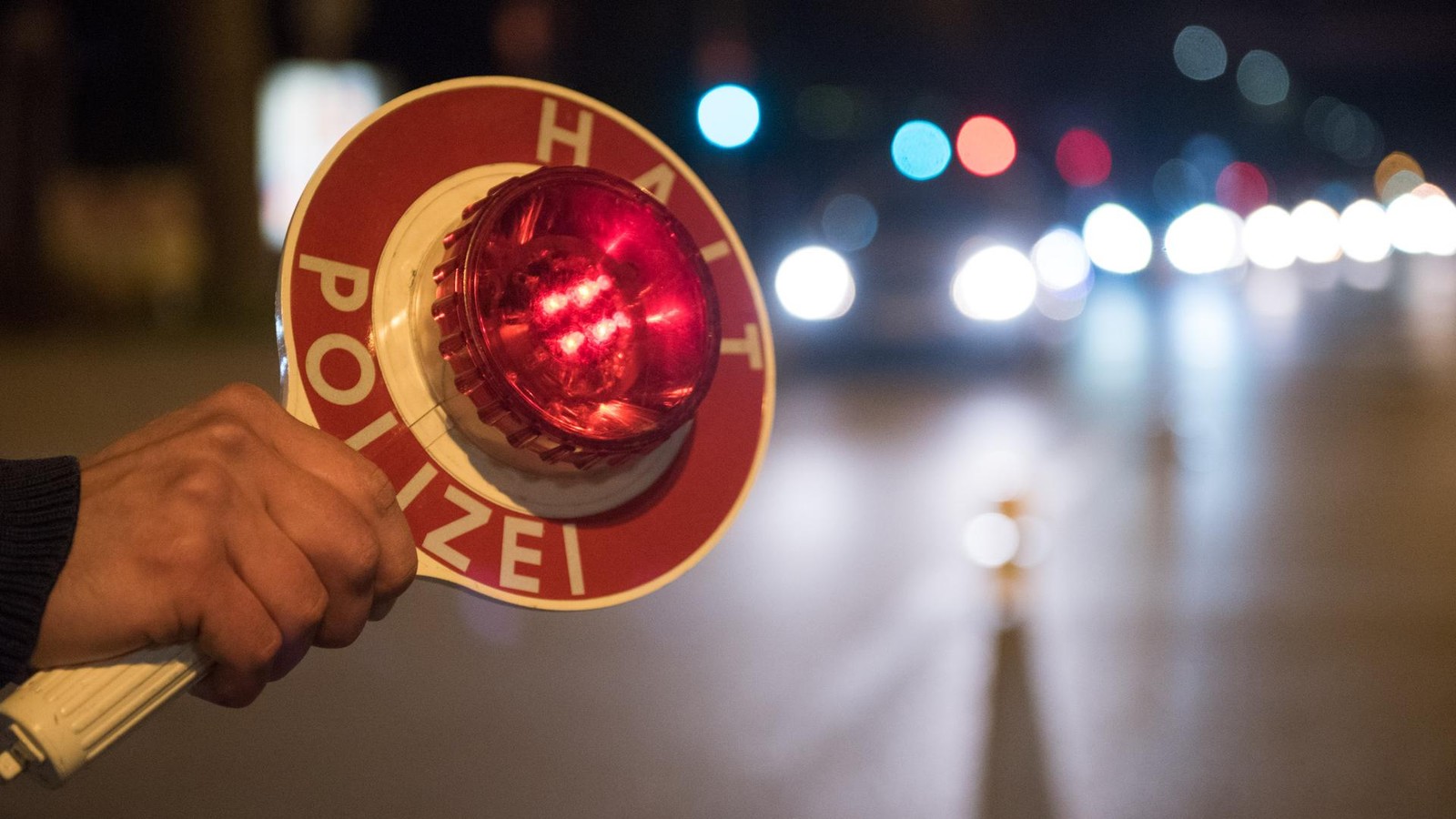 Siegen-Das-war-s-nach-illegalem-Rennen-kassiert-Polizei-sauschnelle-Autos-ein