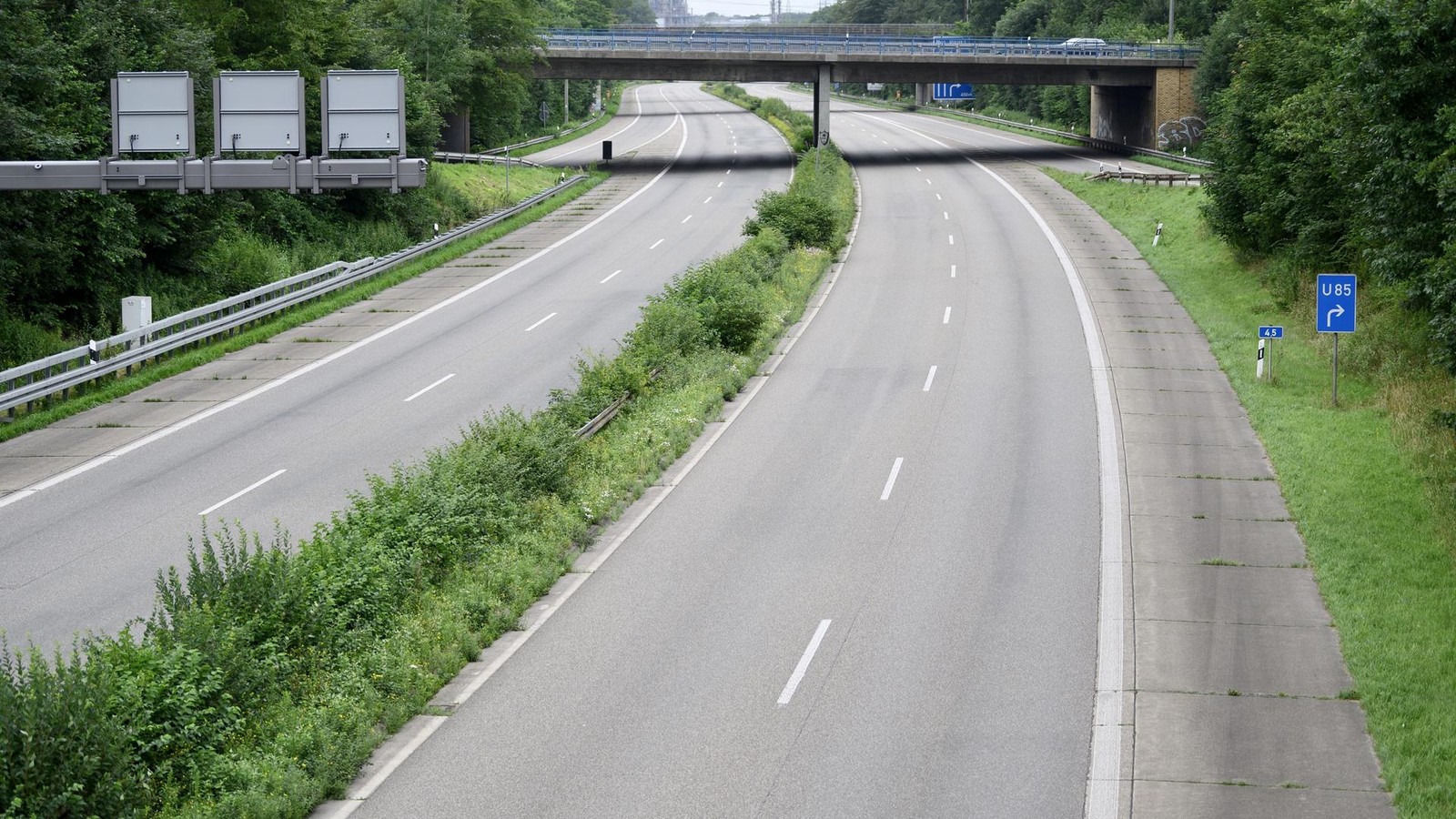 Sanierung-Autobahn-52-bei-Gelsenkirchen-wird-nachts-gesperrt