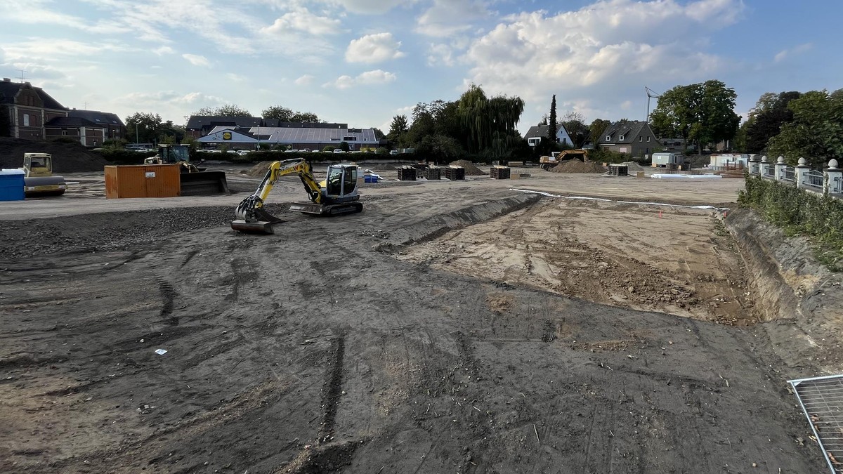 Bauarbeiten für neue Aldi-Filiale in Rees