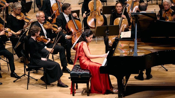 Deutsche Kammerphilharmonie Bremen überzeugt in Hamburg nur teilweise