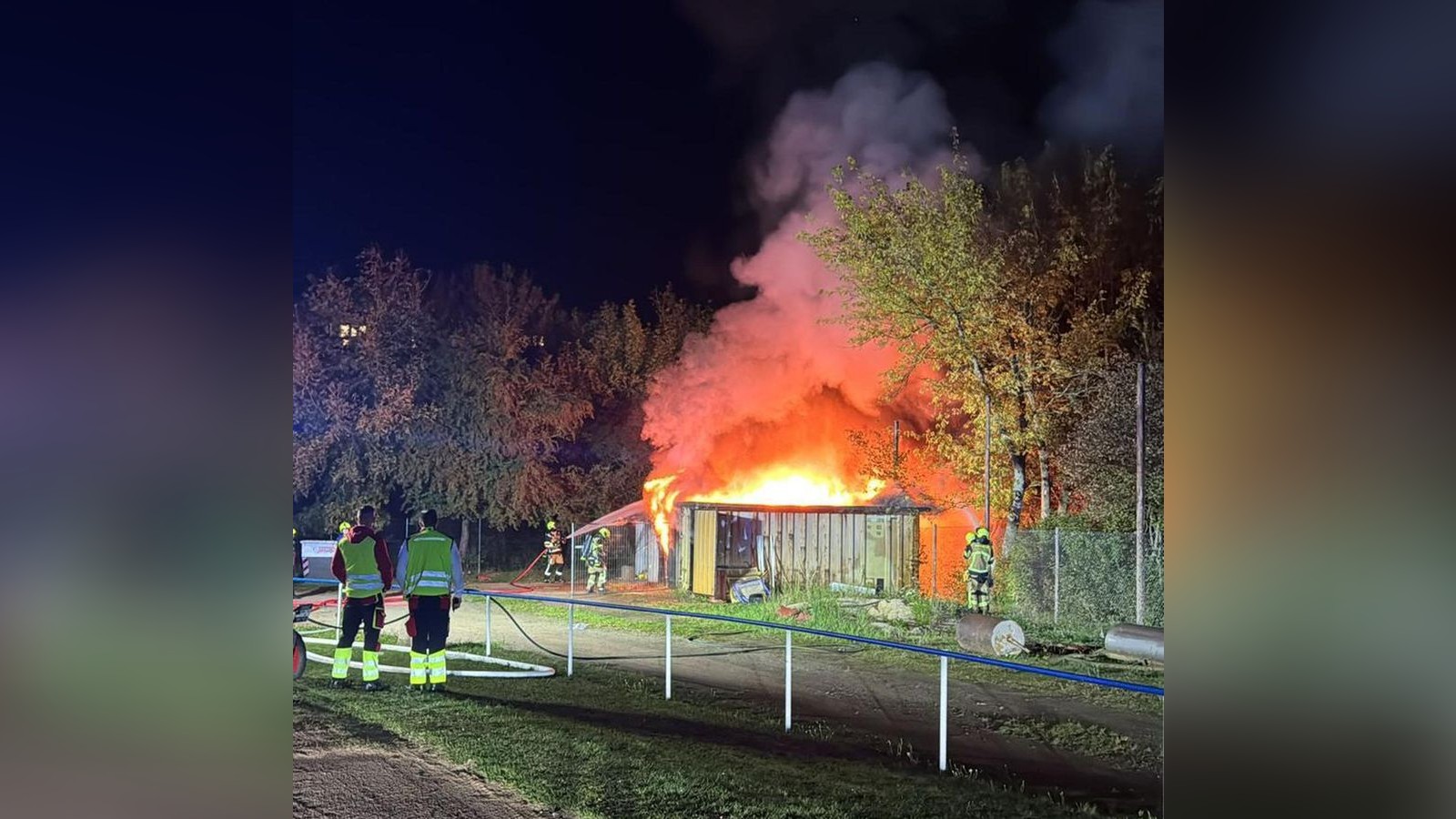 Brandstiftung-Grund-f-r-Flammen-in-Gera-Augenzeugen-verhindern-weiteren-Brand
