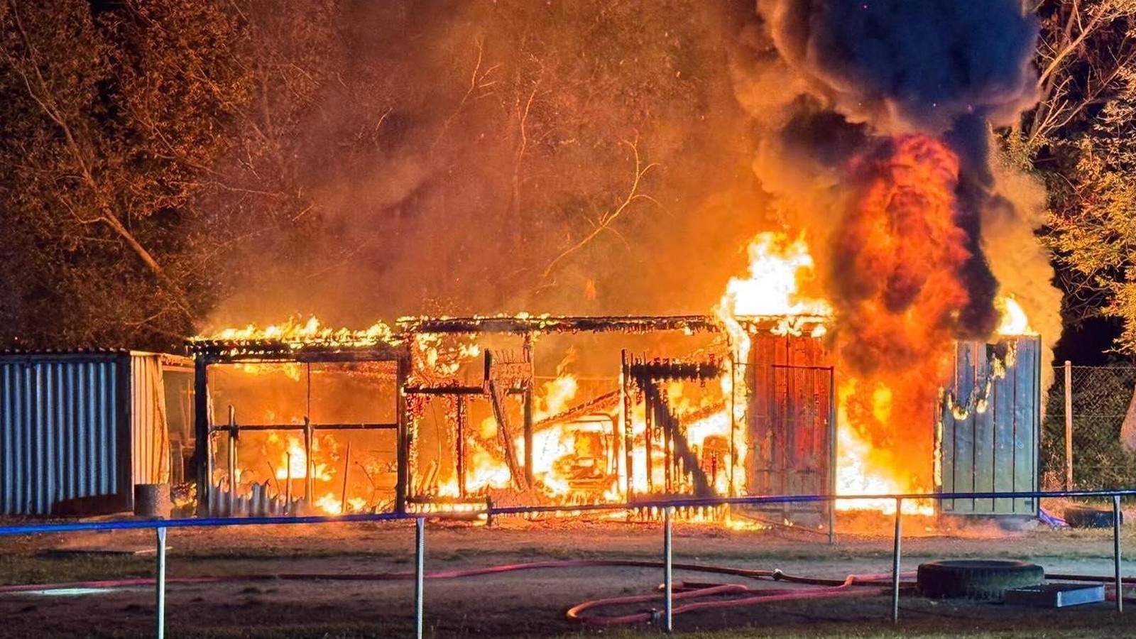 Nach-Brandstiftungen-und-Einbruch-beim-Lusaner-SC-Ermittlungen-der-Polizei-dauern-an